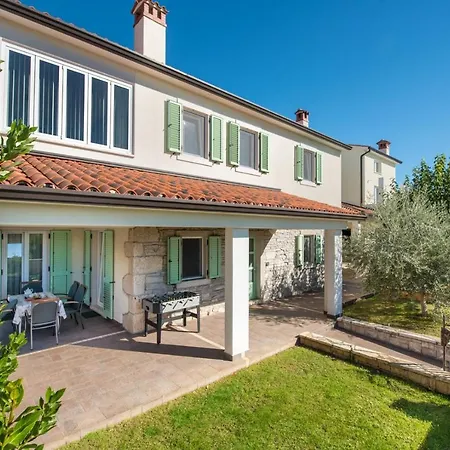 Beautiful Mare With Sea View And Summer Kitchen * Trget