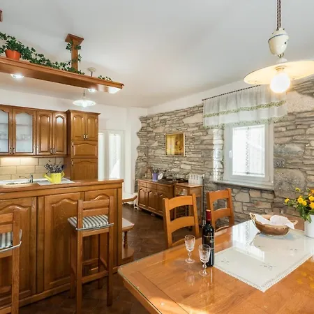 Villa Beautiful Mare With Sea View And Summer Kitchen Trget