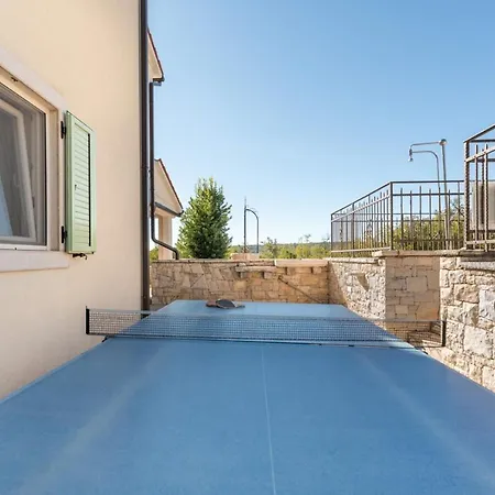 Beautiful Mare With Sea View And Summer Kitchen
