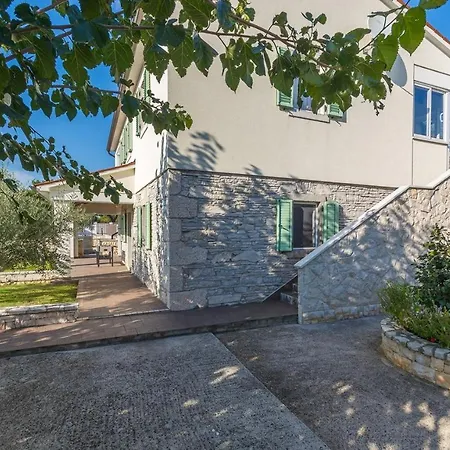 Beautiful Mare With Sea View And Summer Kitchen *