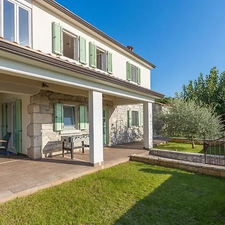 Beautiful Mare With Sea View And Summer Kitchen * Trget