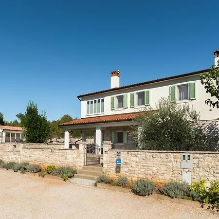 Beautiful Mare With Sea View And Summer Kitchen * Trget